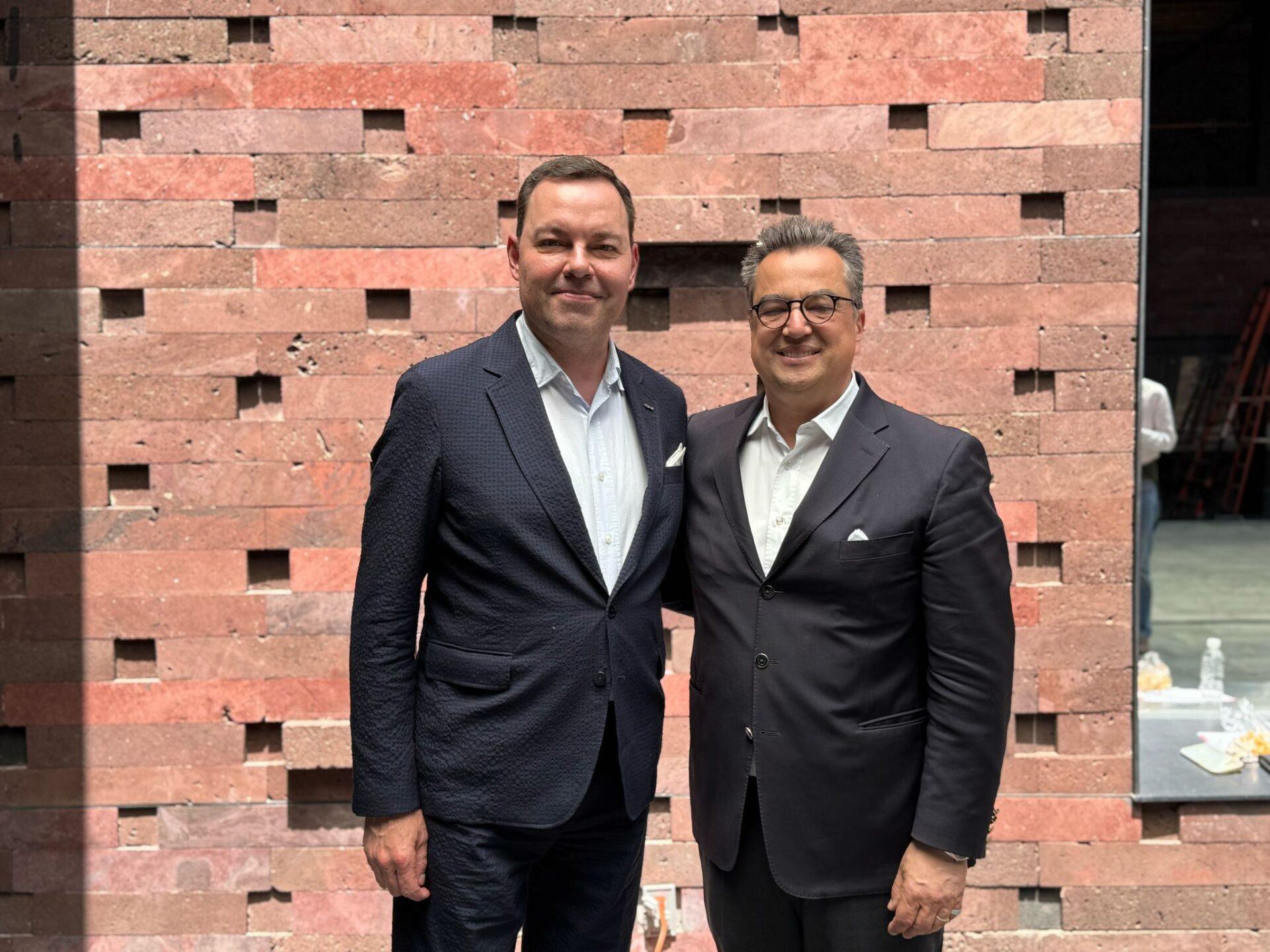 El director general de Fundos, José María Viejo, junto al austriaco Lucas Tinzl, nuevo presidente de Pignus. ICAL