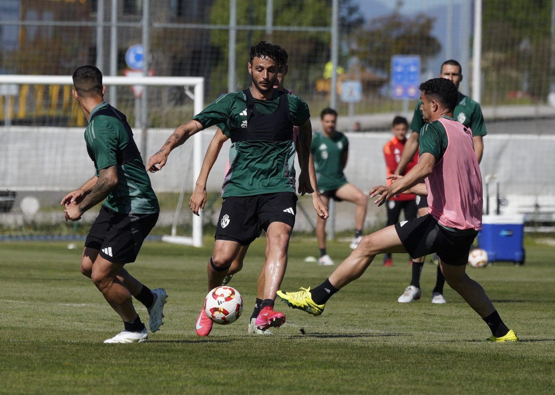 Entrenamiento de la Ponferradina antes de viajar a Tarazona este domingo. / SDPonferradina