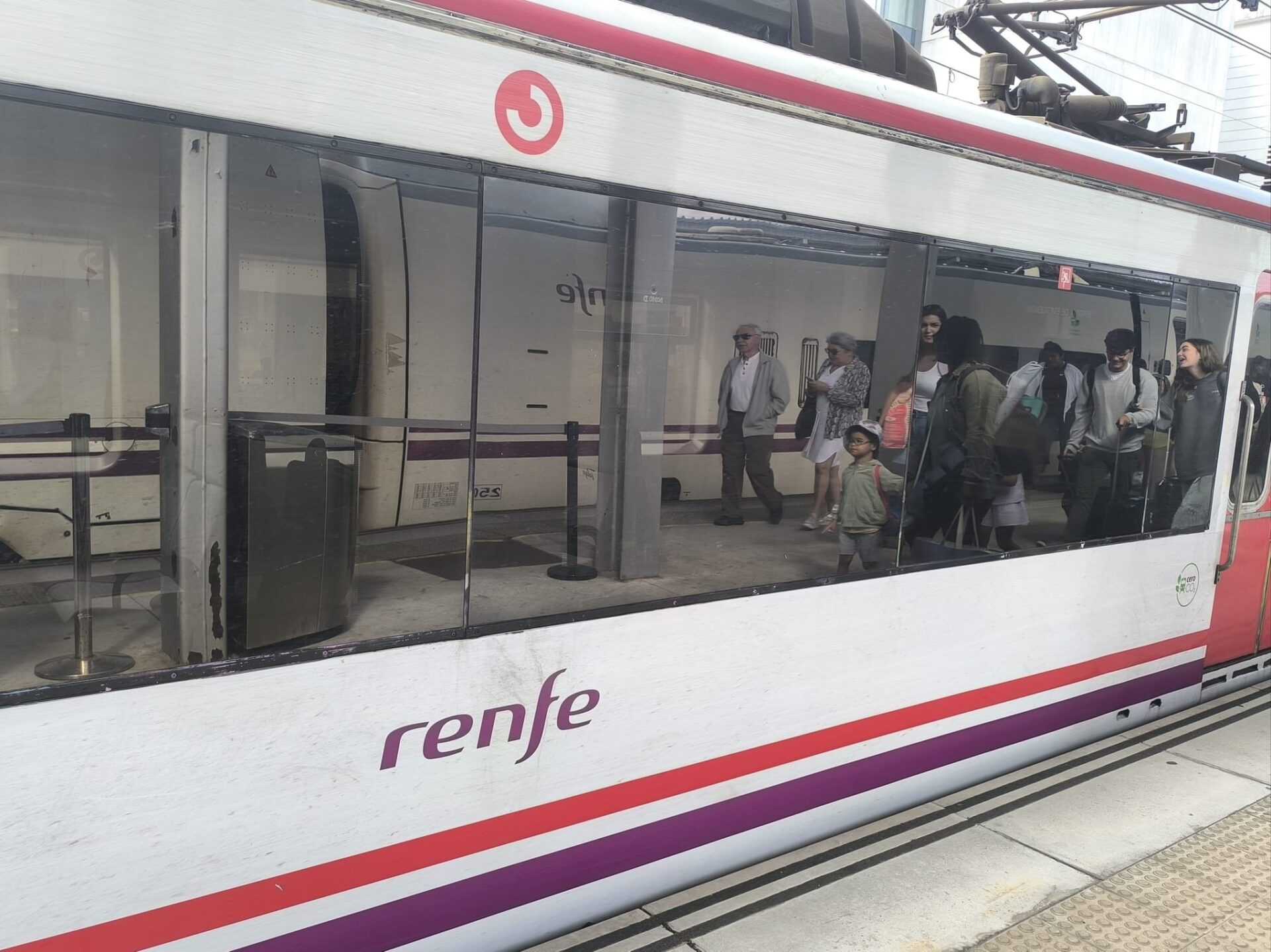 renfe tren media distancia Desde el lunes reabre el cambiador de Vilecha (León) y 7 km en doble vía: hasta 15 minutos menos en Madrid–Asturias.