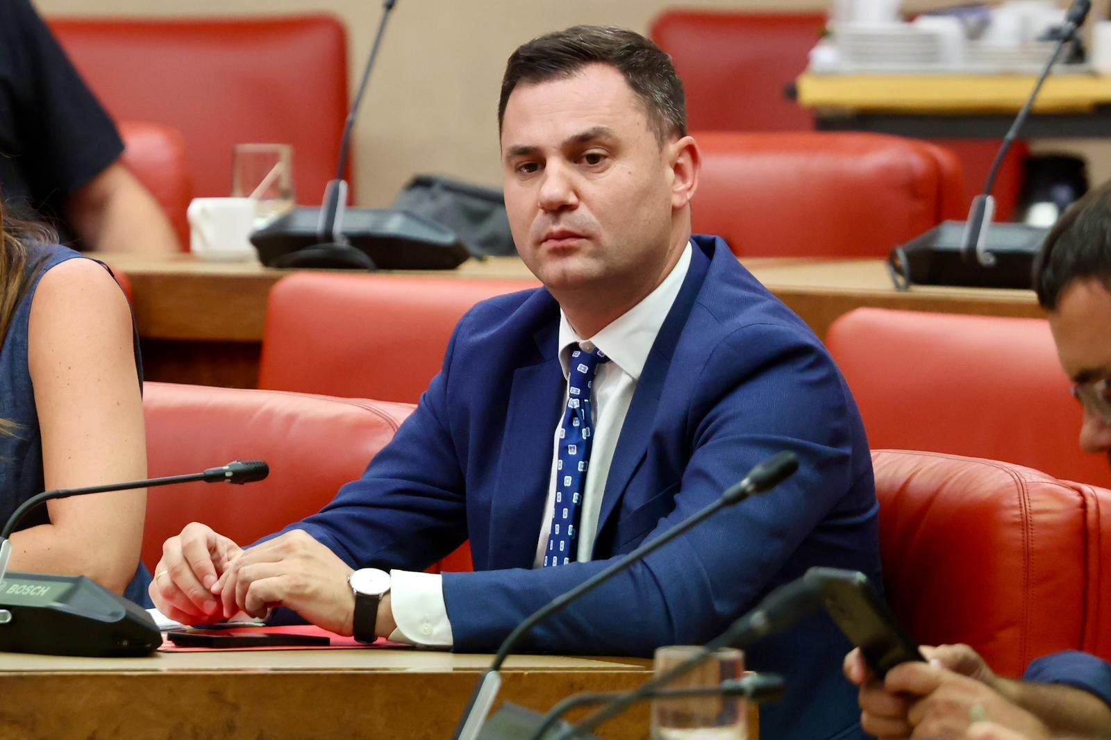 Javier A. Cendón (PSOE León) tacha los Presupuestos 2026 de la Junta de “chapuza” y pide la dimisión de Suárez-Quiñones.