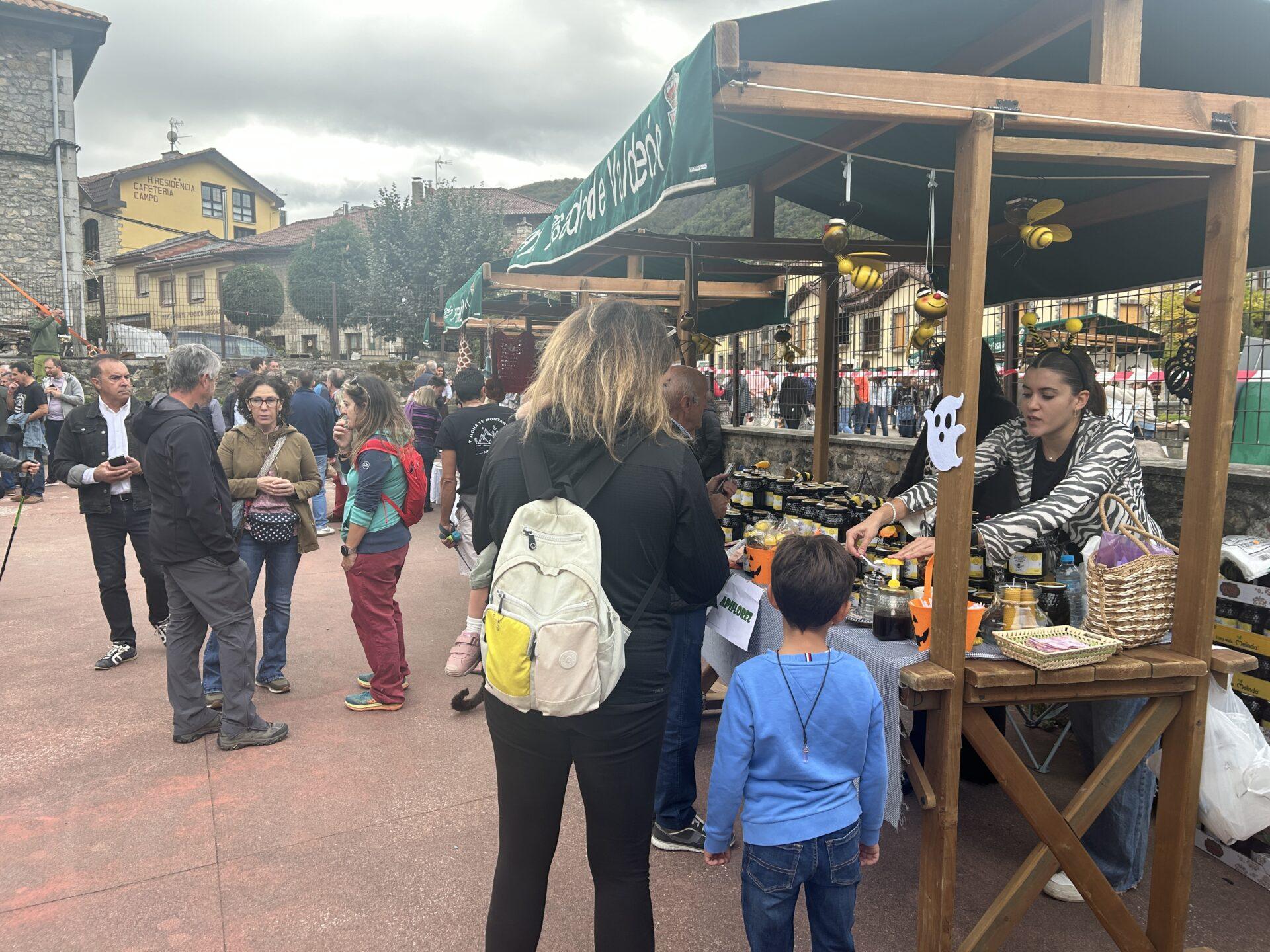 XXI Feria de los Picos de Posada de Valdeón. Hugo García - León 24 Horas