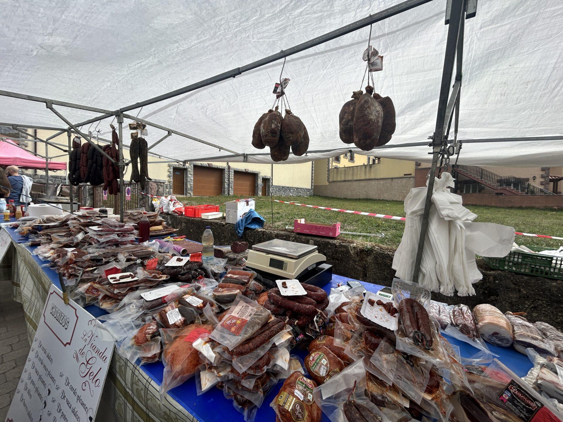 XXI Feria de los Picos de Posada de Valdeón. Hugo García - León 24 Horas