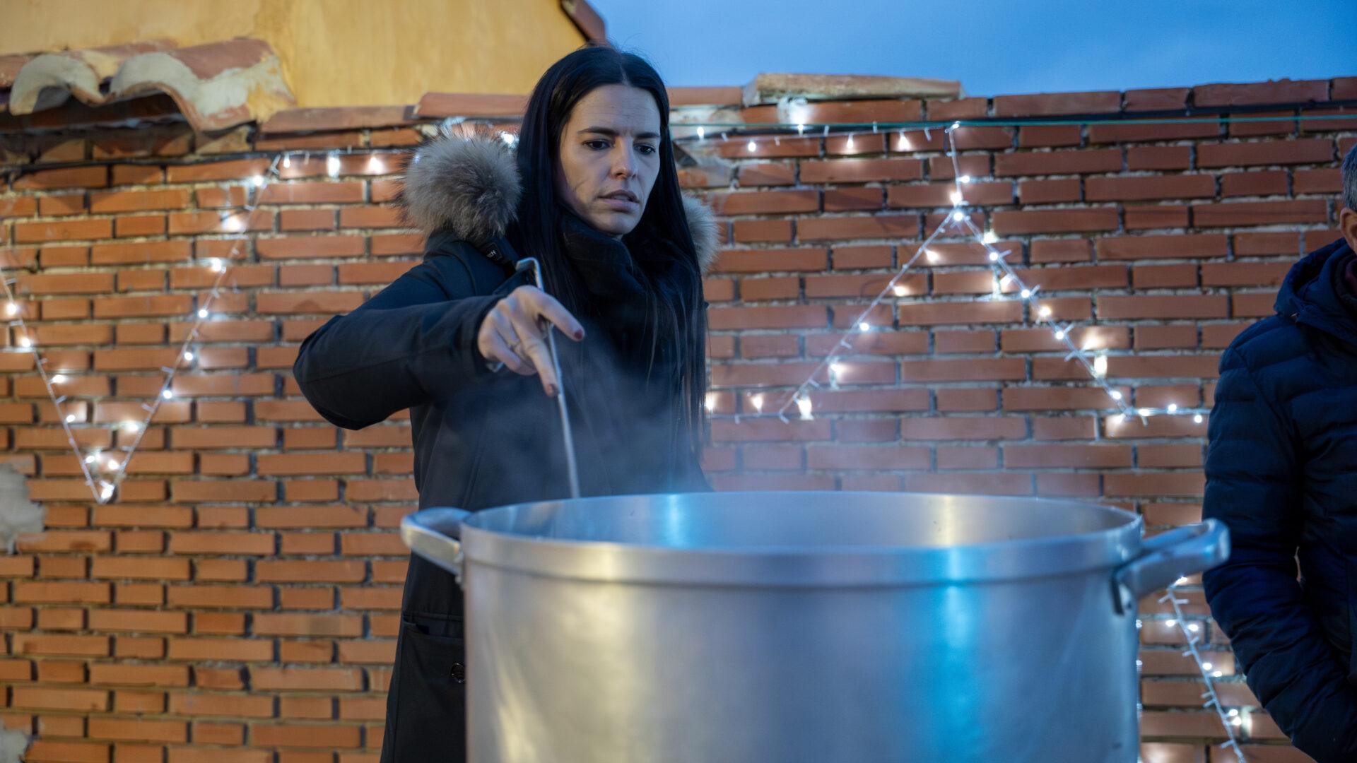 La Vieja del Monte llega al Barrio de la Peregrina de Sahagún | APL - Leon24Horas