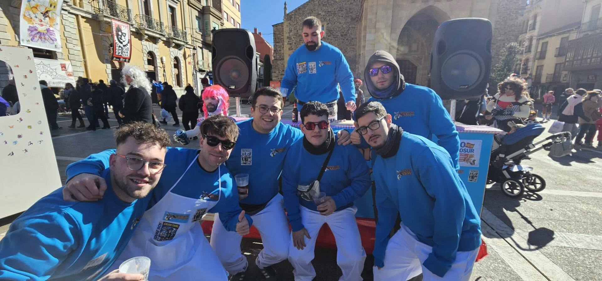 Este sábado en La Bañeza se vive la jornada favorita para los más creativos y originales con el Carnaval Auténtico. La clave es disfrutar.